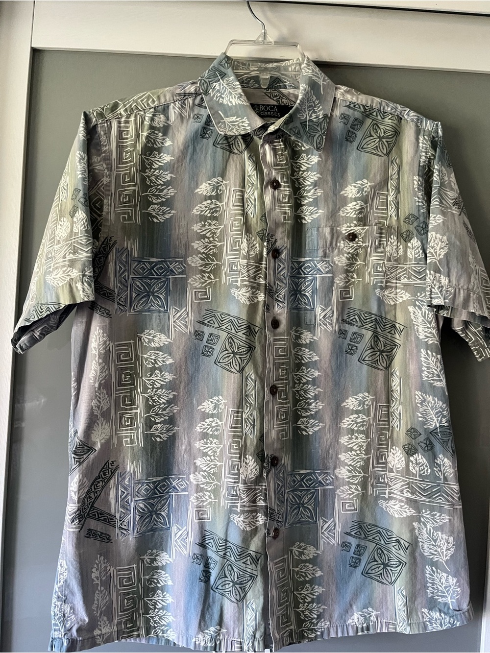 BOCA classics Men’s Short-Sleeve Gray & Green Printed Button-Up Shirt #202